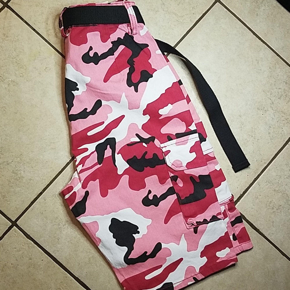 Fly Pink Camo Stretch Twill Bermudas 💗🖤💗 - Picture 3 of 8